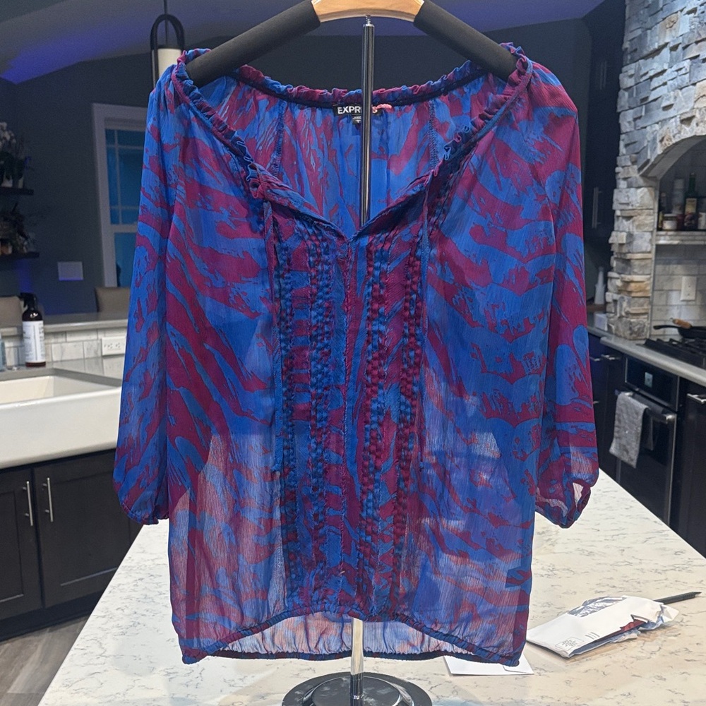Express Women's Vibrant Blue and Purple Blouse